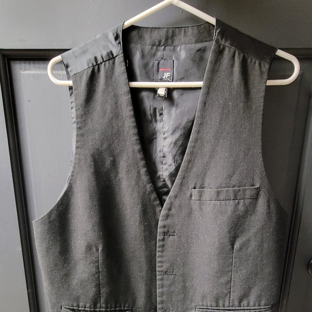 J. Ferrar suit vest